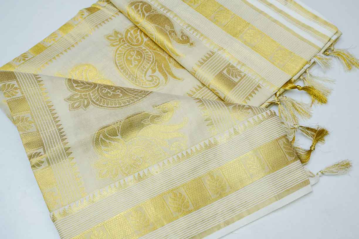 Handloom Saree With Golden Design