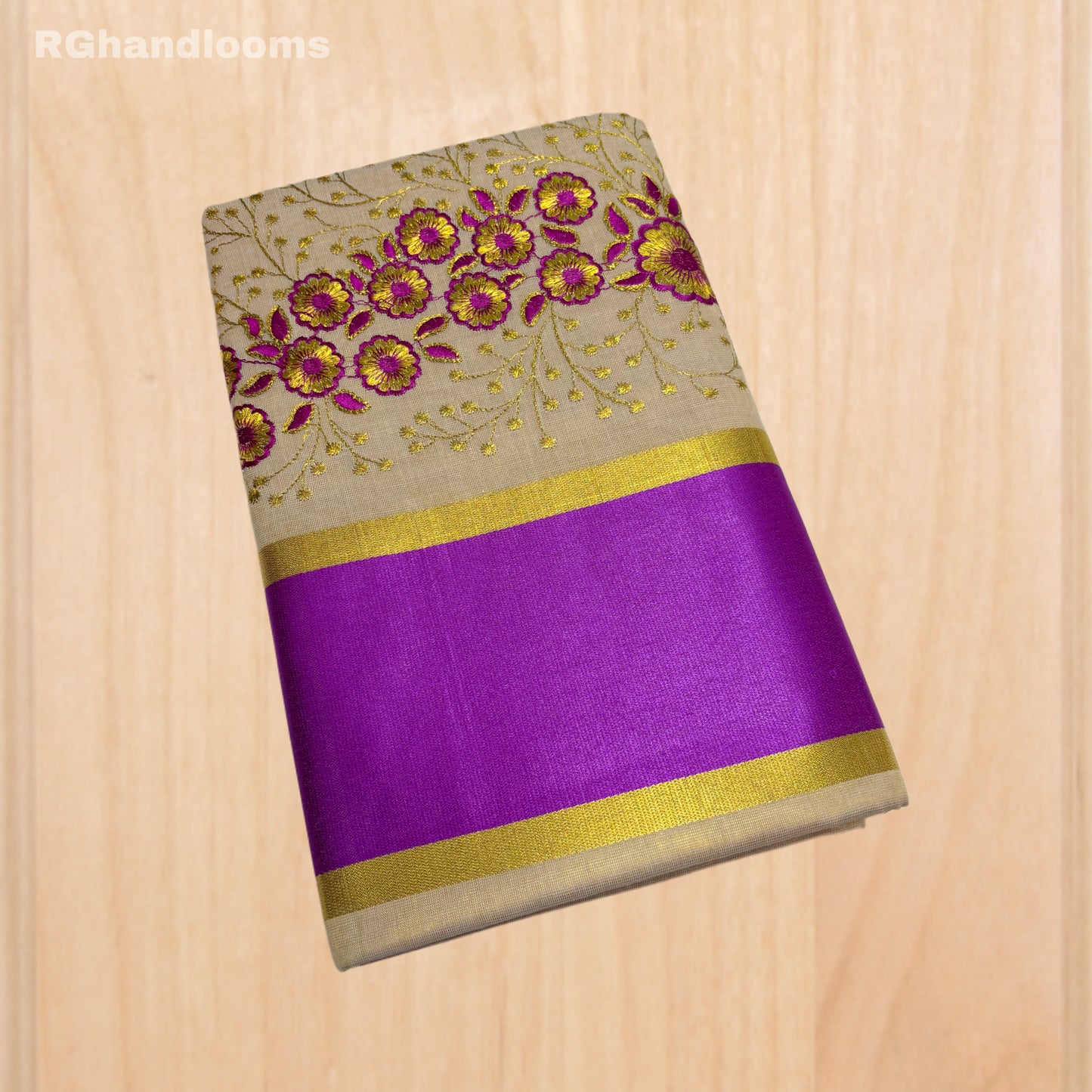 Ivory Saree with Red Sunflower Stitch Design and Red Border