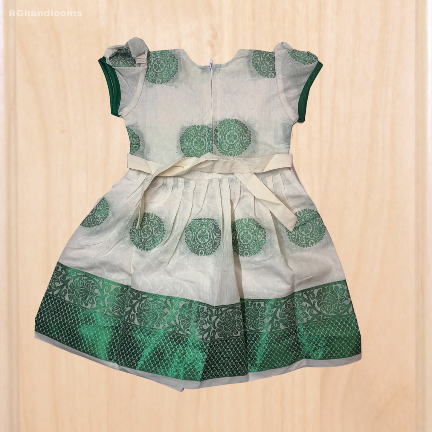 Green colour Kids frock