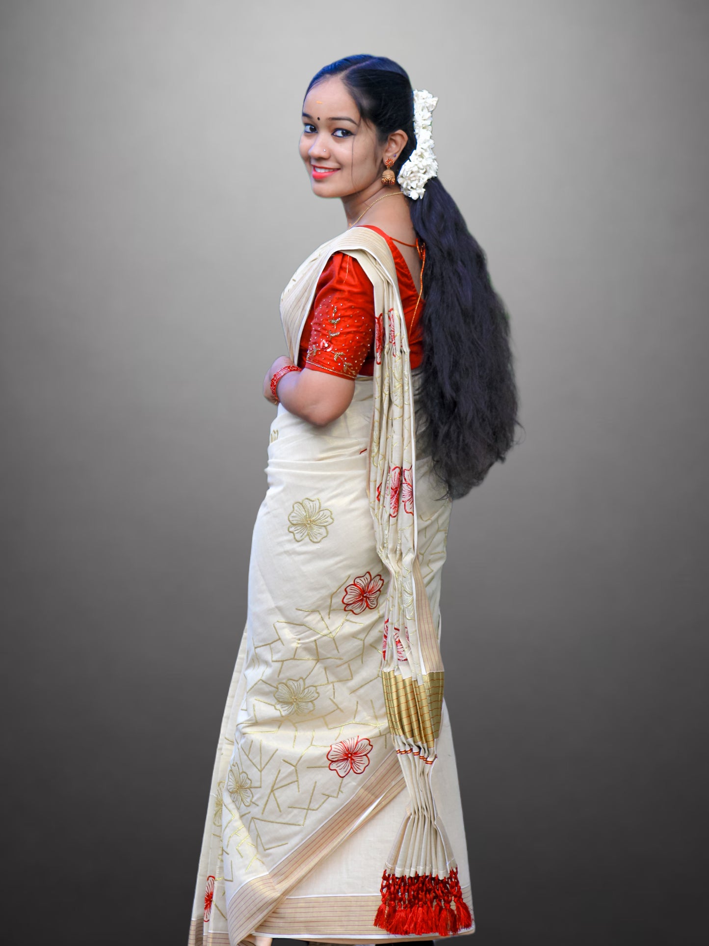 Beige Kerala Saree with Stitched Flower, Red Line, and Golden Border