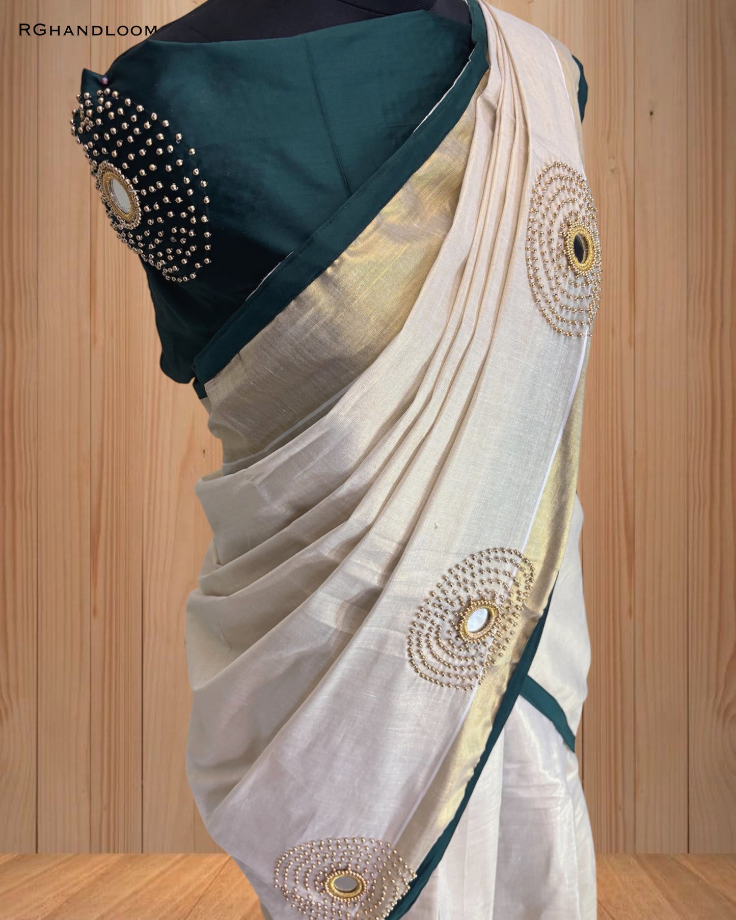 Kerala Traditional Dhavani Set