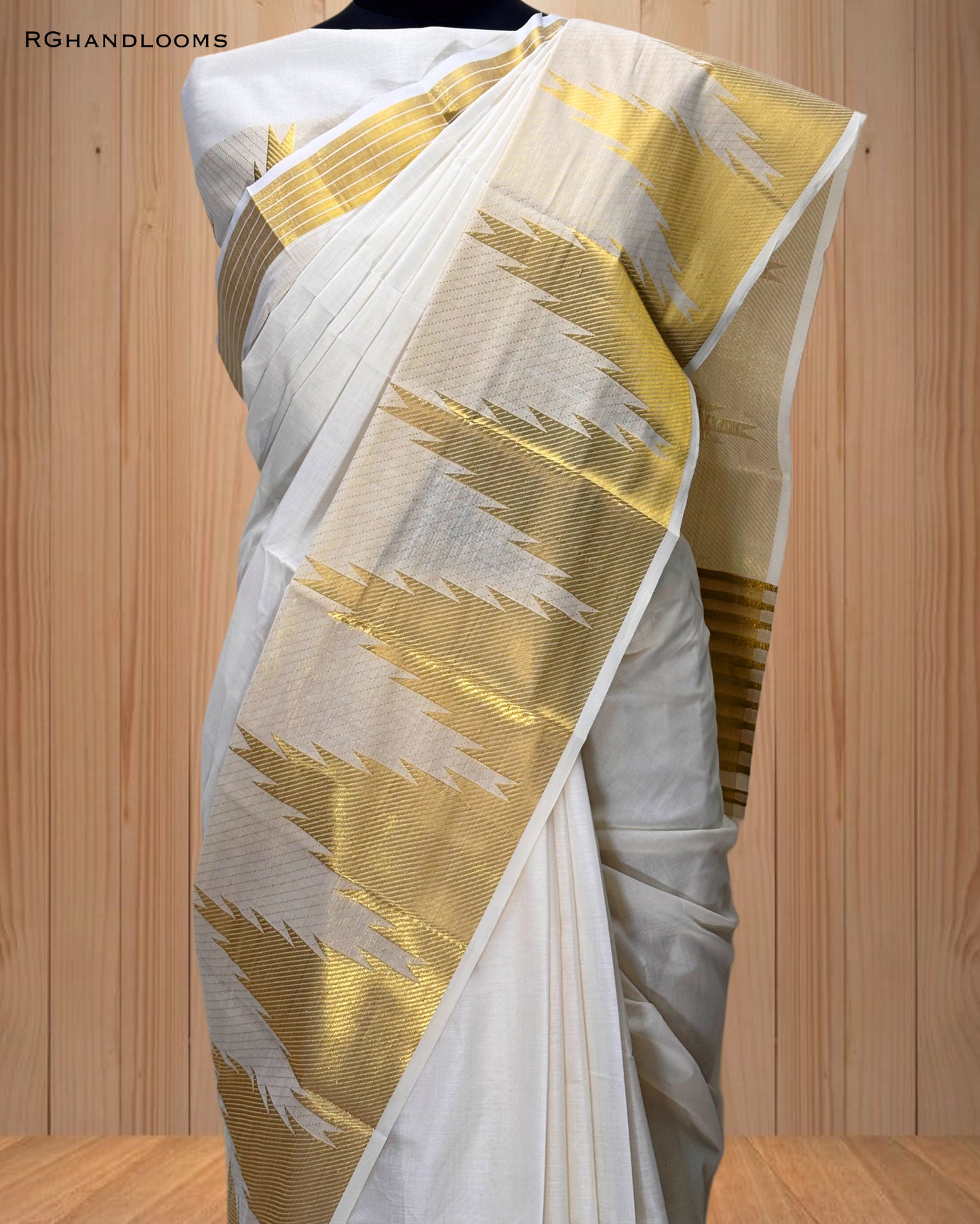handloom saree featuring a classic temple border