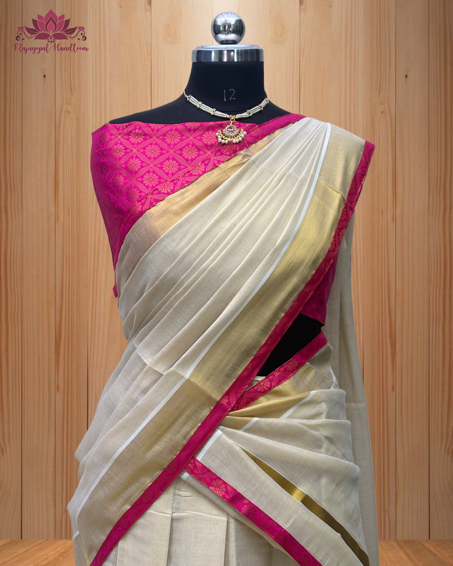 Dhawani Set with a beautiful pink border