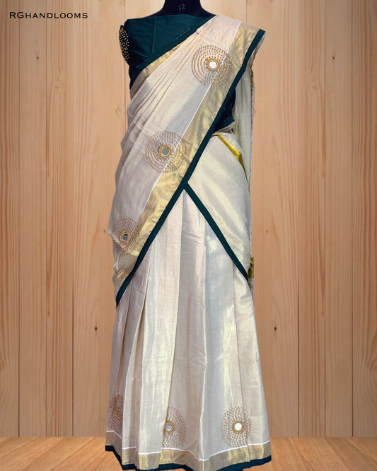 Kerala Traditional Dhavani Set