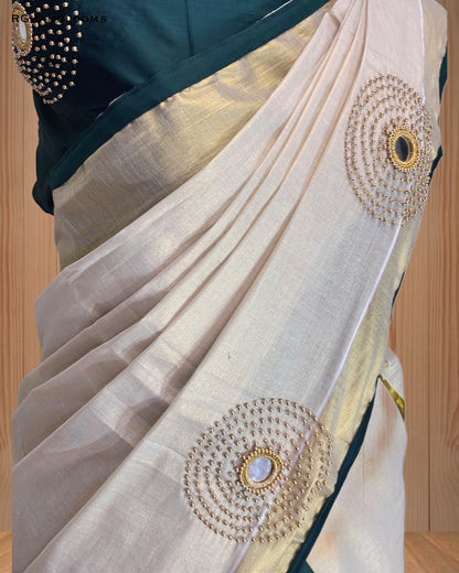 Kerala Traditional Dhavani Set