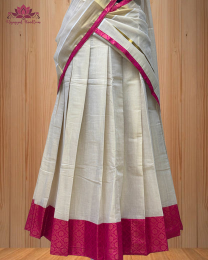 Dhawani Set with a beautiful pink border