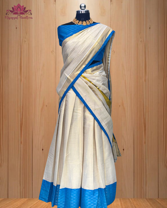 Dhawani Set with a stunning blue border